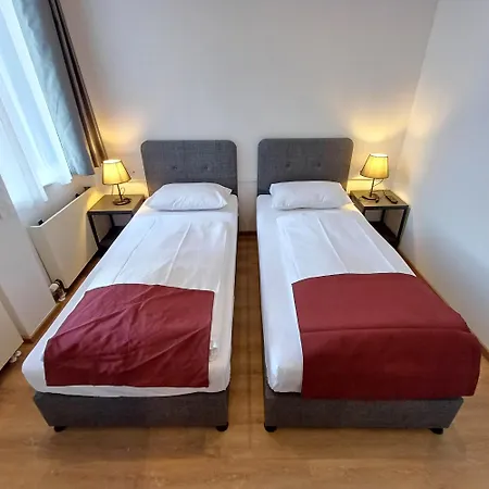 Trip Duesseldorf 4*