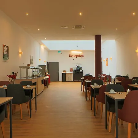 Trip Duesseldorf Neuss