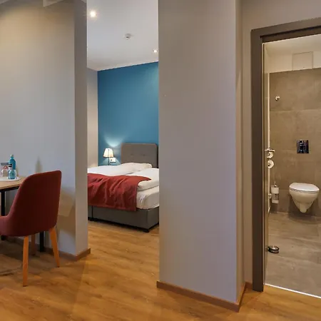 Trip Duesseldorf 4*