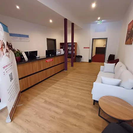 Trip Duesseldorf Neuss