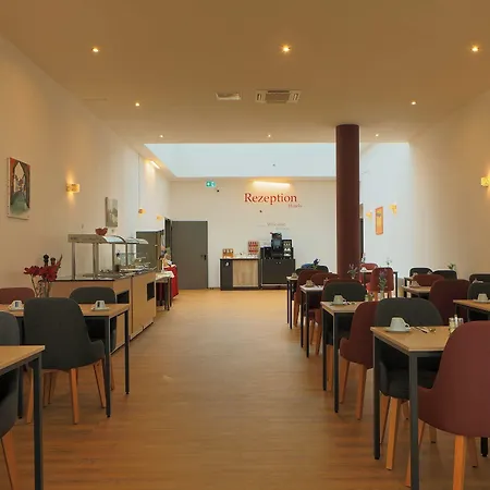 Trip Duesseldorf Hotel *