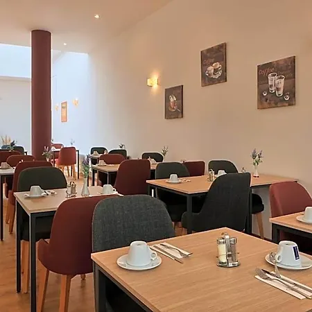 Trip Duesseldorf 4*
