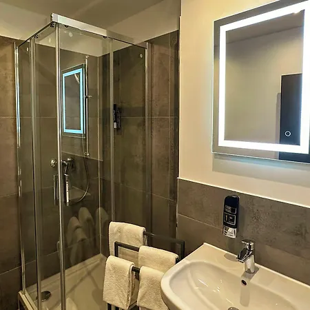 Trip Duesseldorf Hotel 4*